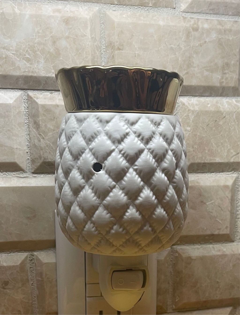 Plug In Warmers & Jumbled Joy Wax Melts with plug in wax warmers with fragrance melts for a cozy scent.